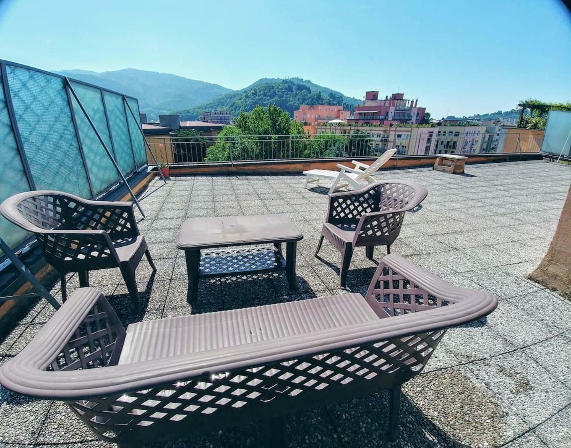 Appartamento Con Terrazzo Zona Ospedale Civile Brescia Dış mekan fotoğraf